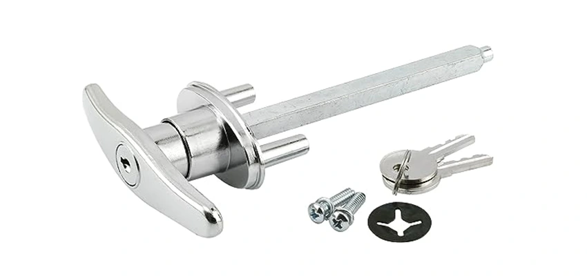 Old Style Garage Door Locks Replacements in Linda, California