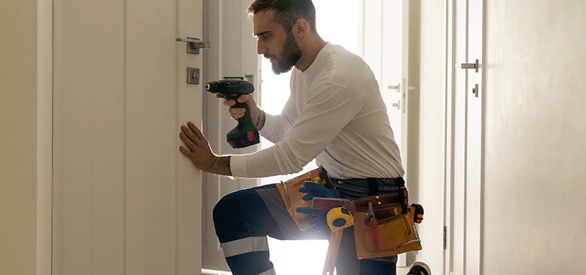 Mailbox Lock Installation Expert in Linda, California